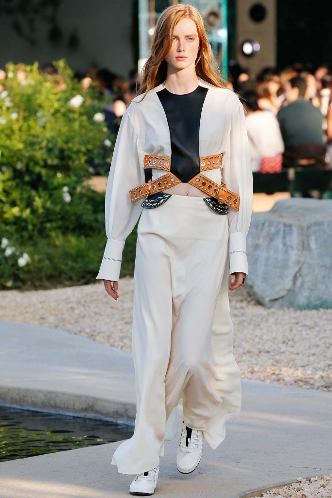 Resort 2016: Louis Vuitton by Nicolas Ghesquière - Magazine Contemporary  Culture