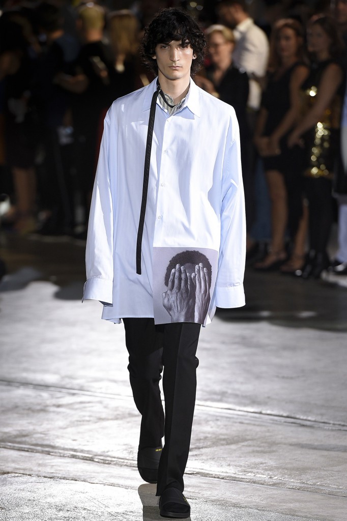 Fashion Week: Here is Raf Simons' version of a vertically striped